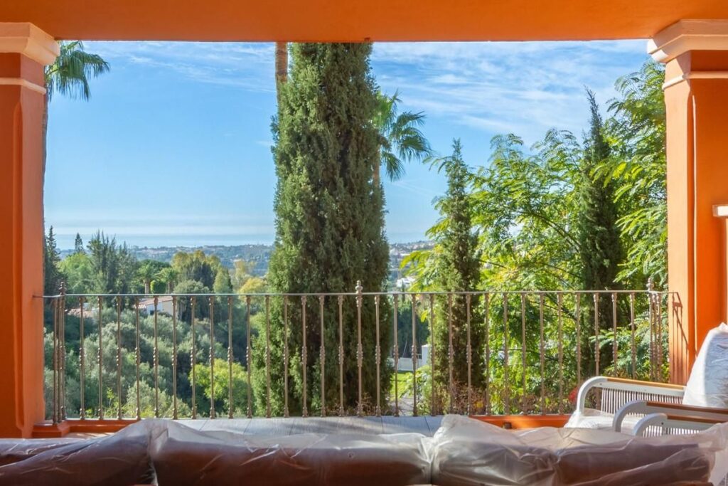 Apartment in Monte Halcones