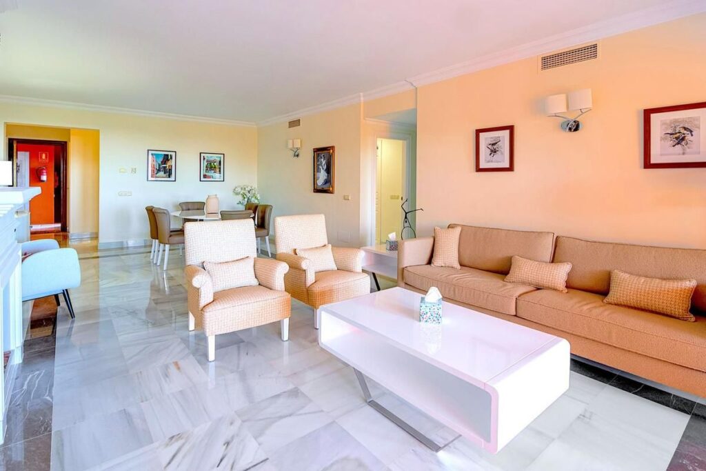 Apartment in Monte Halcones