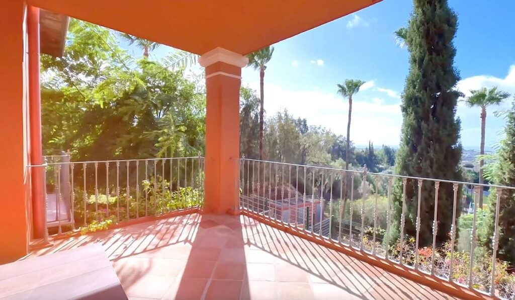 Apartment in Monte Halcones