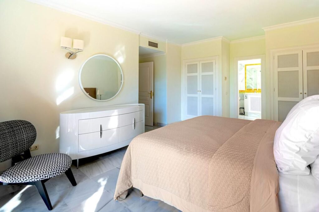 Apartment in Monte Halcones