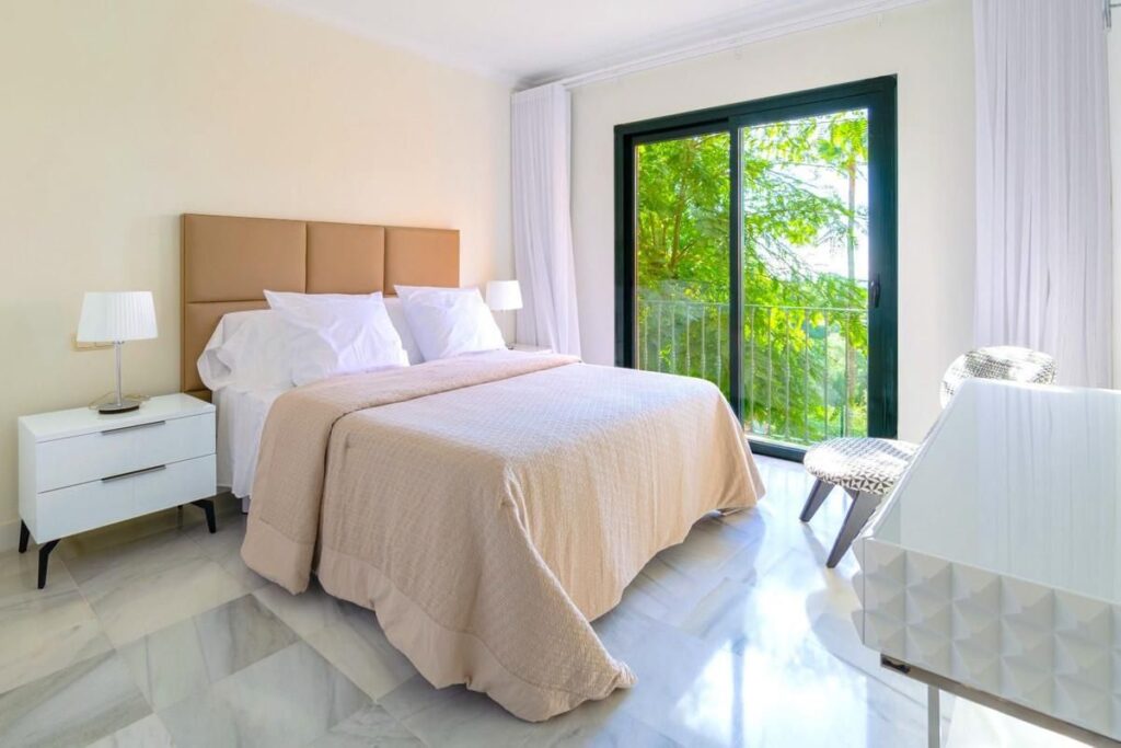 Apartment in Monte Halcones