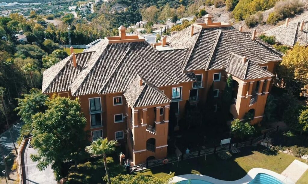 Apartment in Monte Halcones
