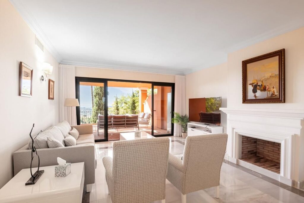 Apartment in Monte Halcones