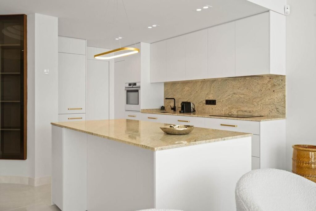 Apartment in New Golden Mile