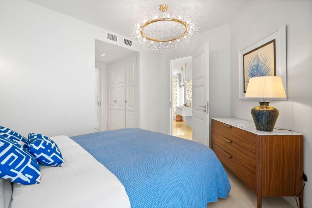 Apartment in New Golden Mile