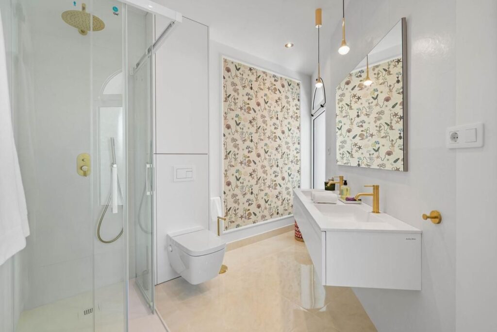 Apartment in New Golden Mile