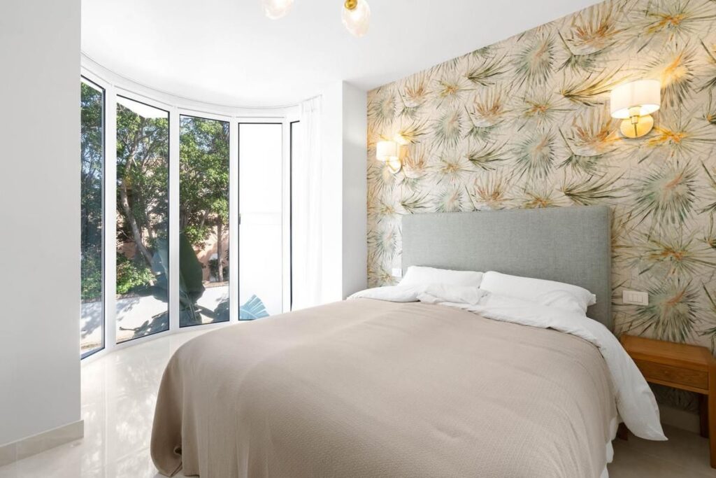 Apartment in New Golden Mile