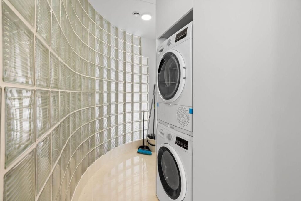 Apartment in New Golden Mile