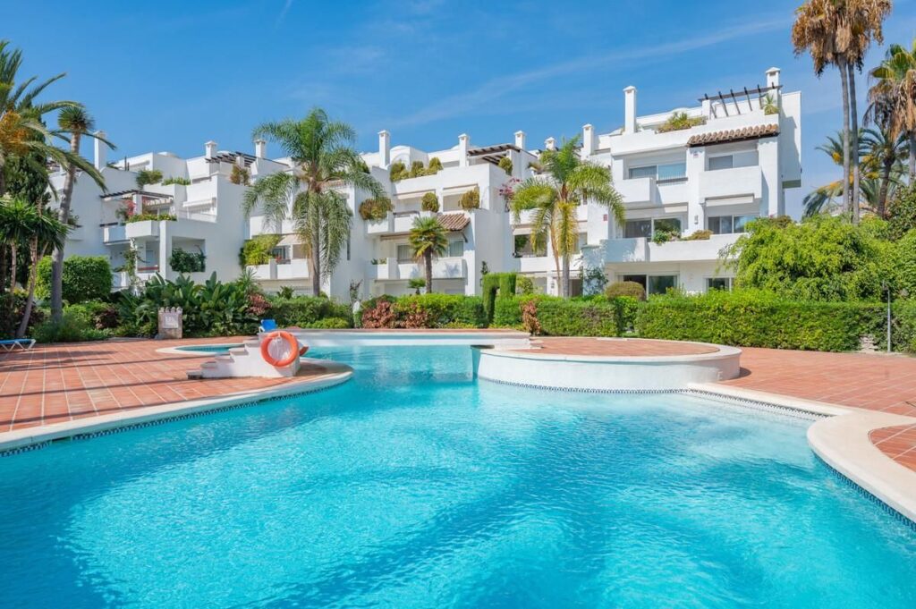 Apartment in Golden Mile