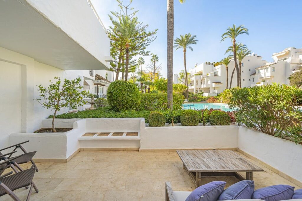 Apartment in Golden Mile
