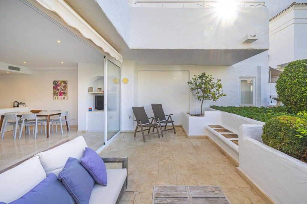 Apartment in Golden Mile