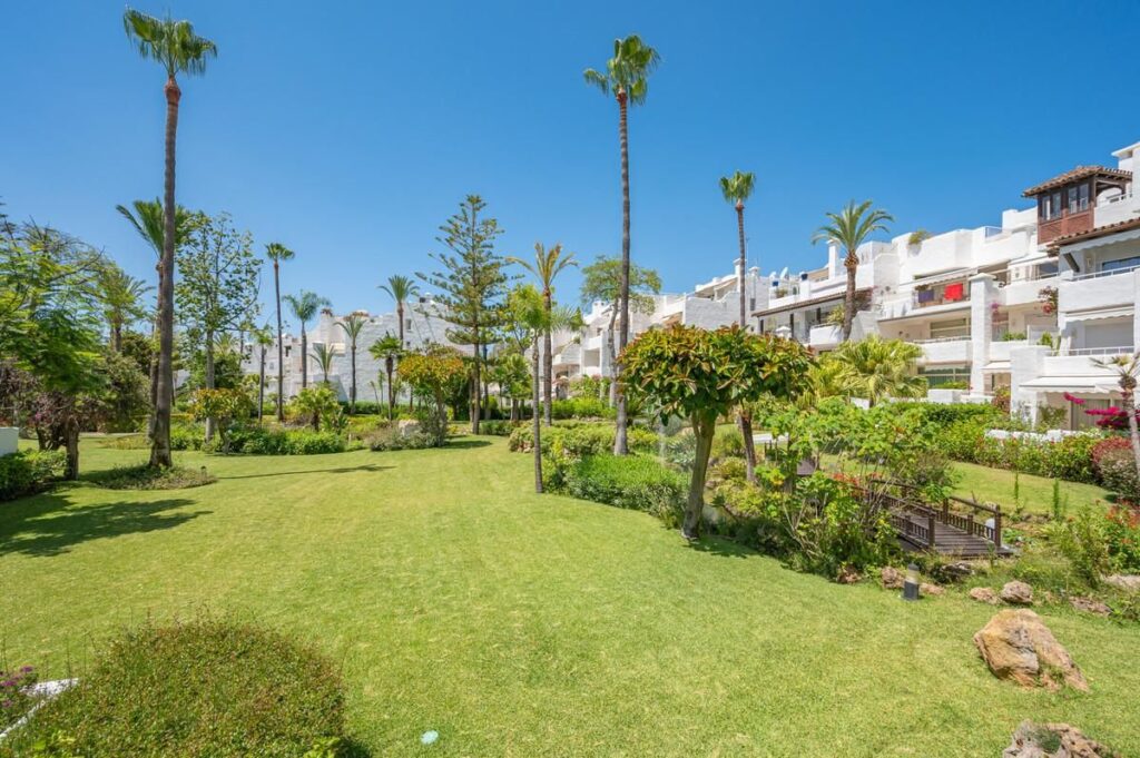 Apartment in Golden Mile