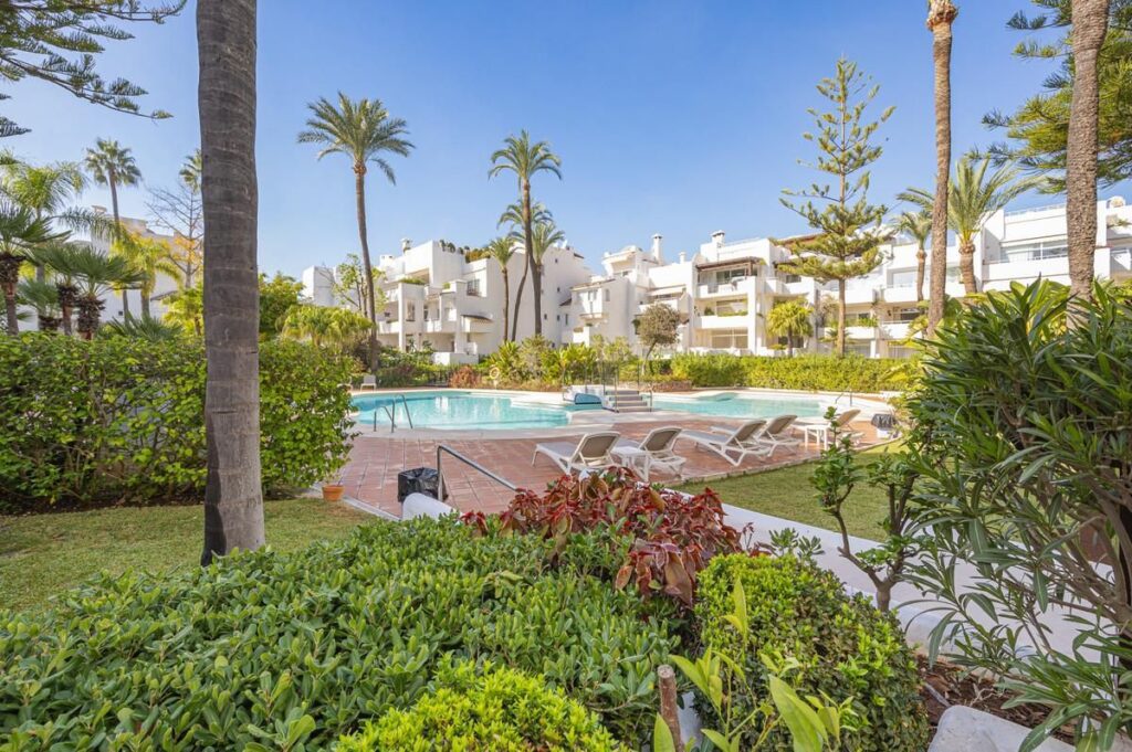 Apartment in Golden Mile