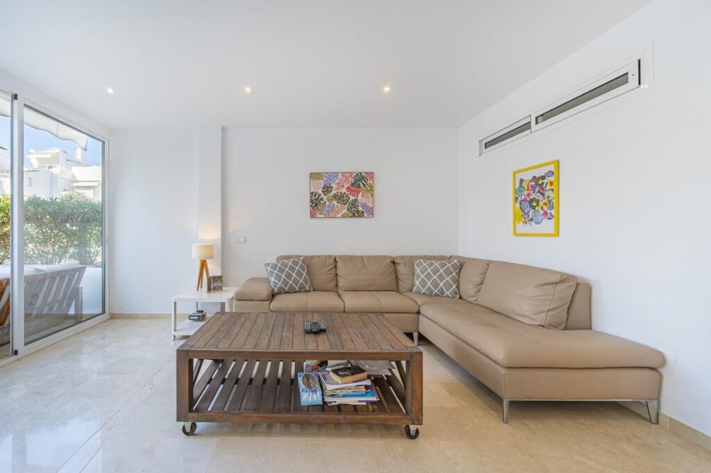 Apartment in Golden Mile