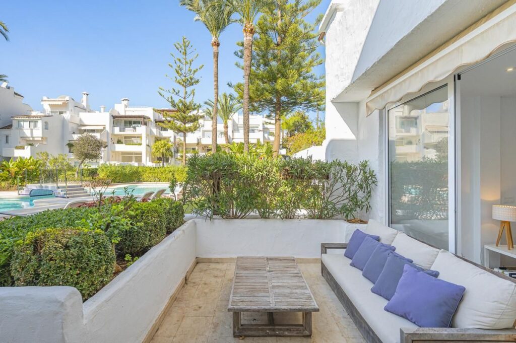 Apartment in Golden Mile
