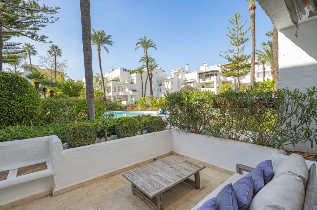Apartment in Golden Mile