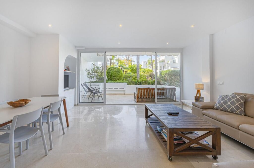Apartment in Golden Mile
