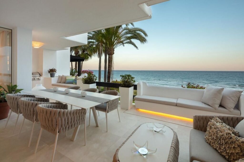 Penthouse in Golden Mile