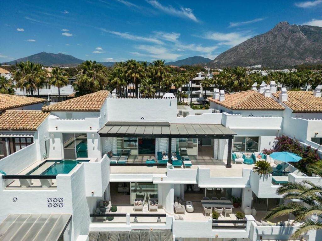 Penthouse in Golden Mile