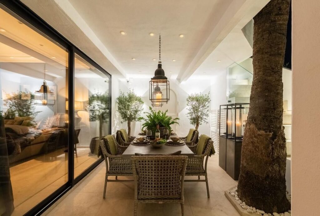 Villa in Golden Mile