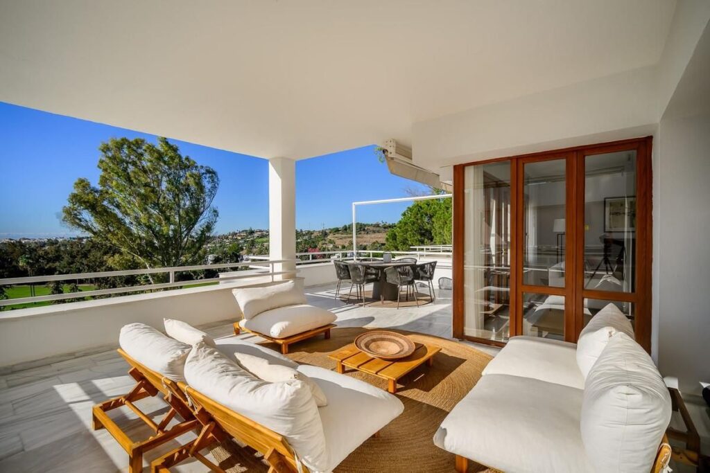 Apartment in Nueva Andalucía
